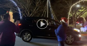 Minnieville Elementary School Brightens Spirits with Light Display Minnieville light festival