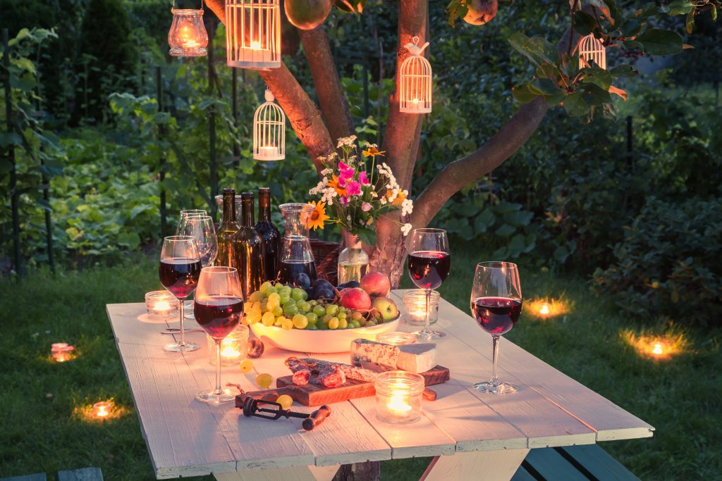 wine, flowers, outdoors