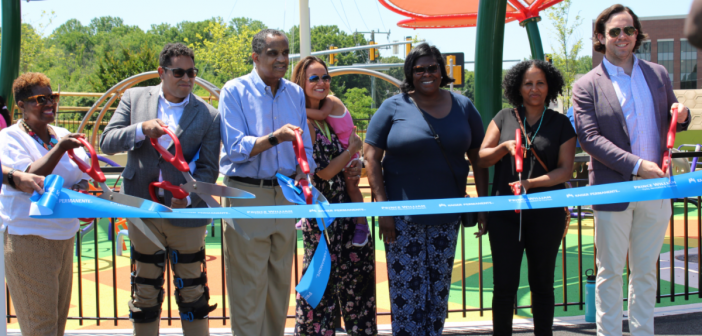 Ribbon cutting, Harbor Wellness Park