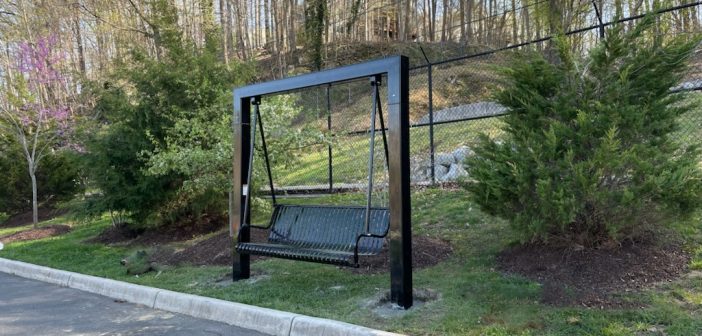park bench swing, Occoquan