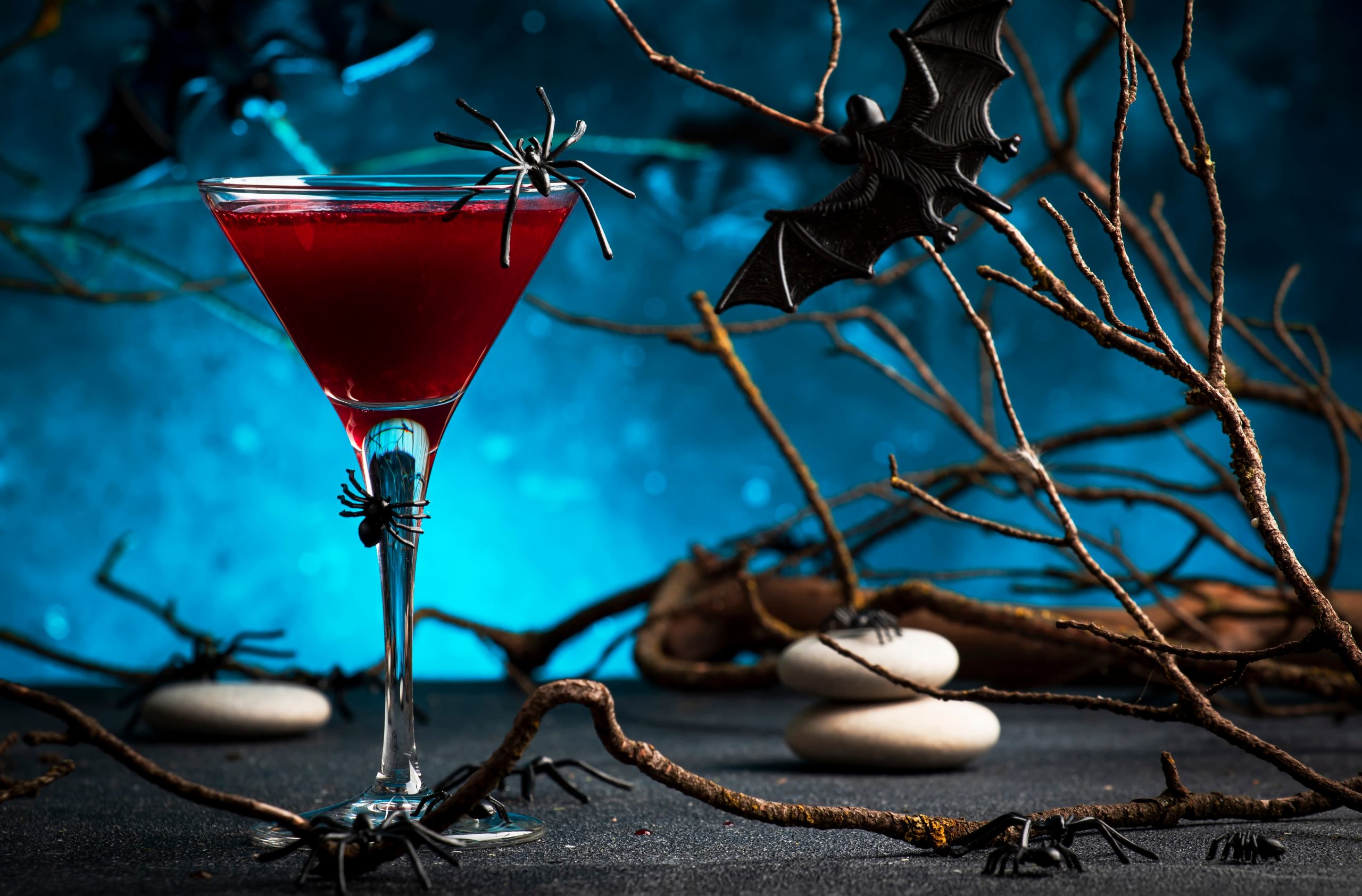 10 Halloween Cocktails That Are As Spooky As They Are Delicious –  StyleCaster